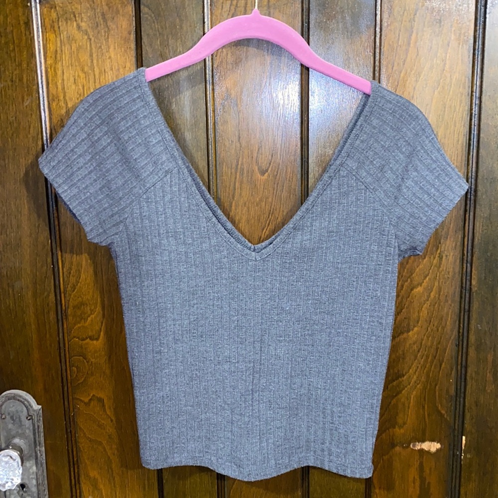 Forever21 Gray Crop Top Medium
